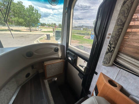 2005 Freightliner XCS Chassis