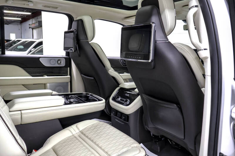 2020 Lincoln Navigator L Black Label