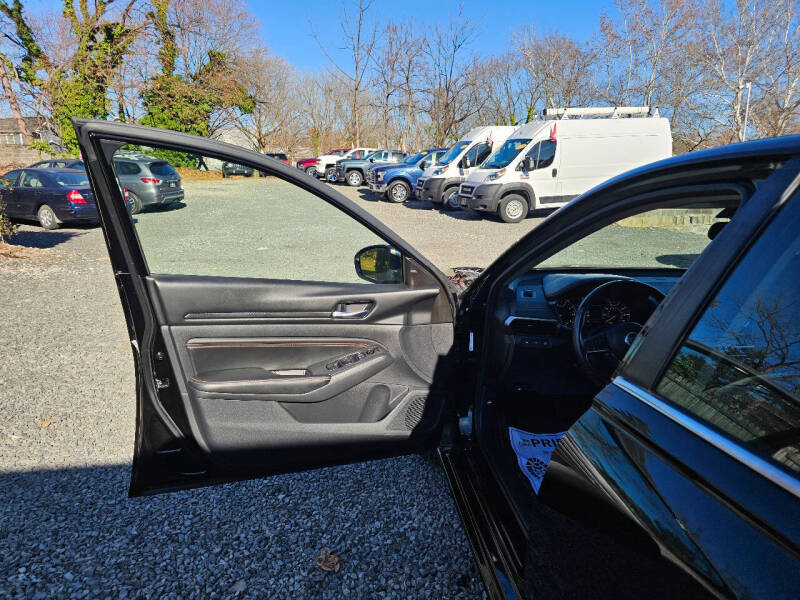 2022 Nissan Altima 2.5 SR