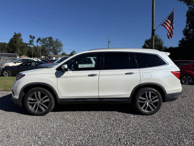 2017 Honda Pilot Touring's photo