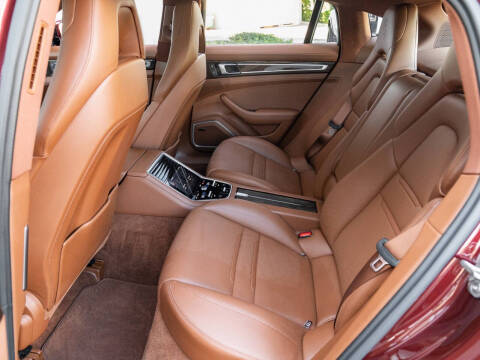 2023 Porsche Panamera