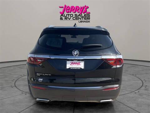 2023 Buick Enclave Essence