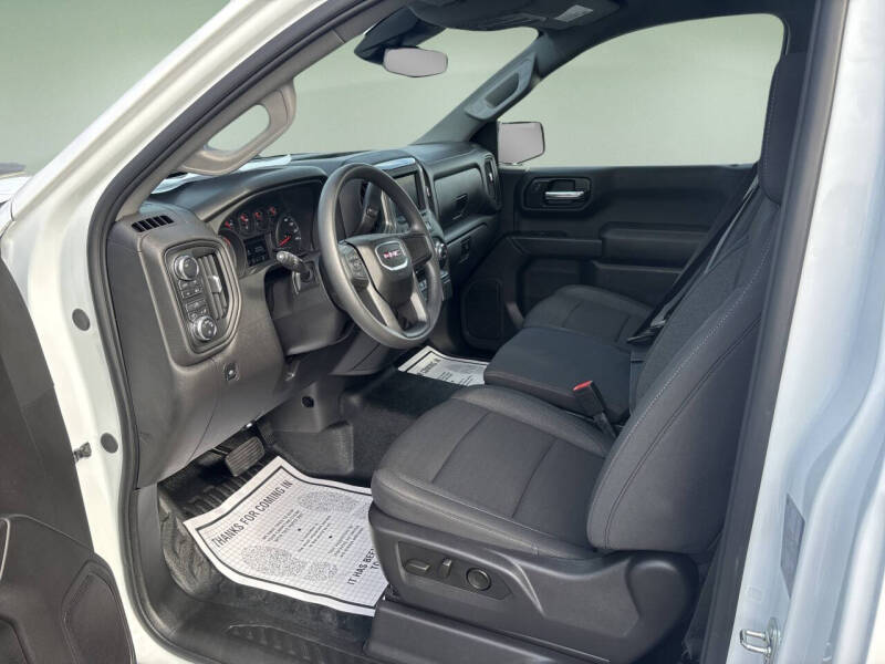 2024 GMC Sierra 1500 Pro