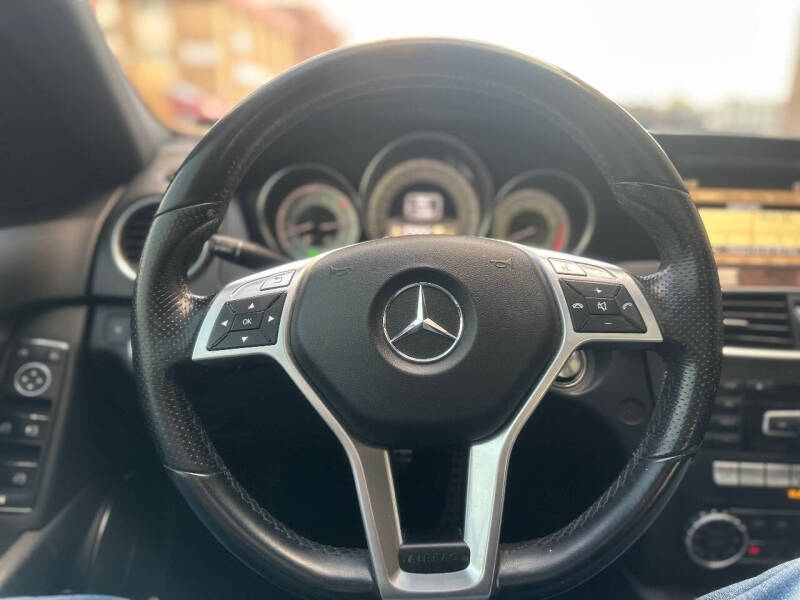 2012 Mercedes-Benz C-Class C 300 Luxury 4MATIC