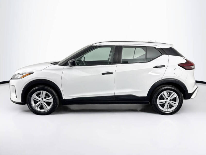 2023 Nissan Kicks S