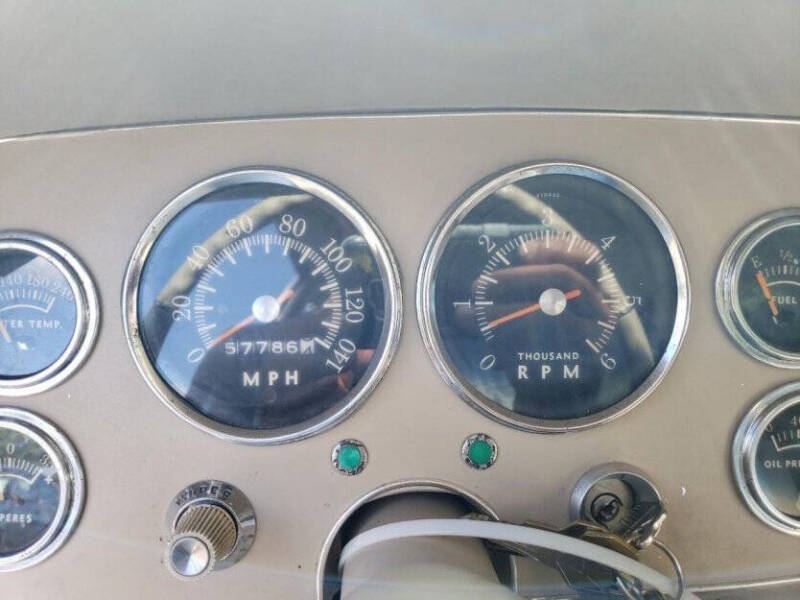 1963 Studebaker Avanti