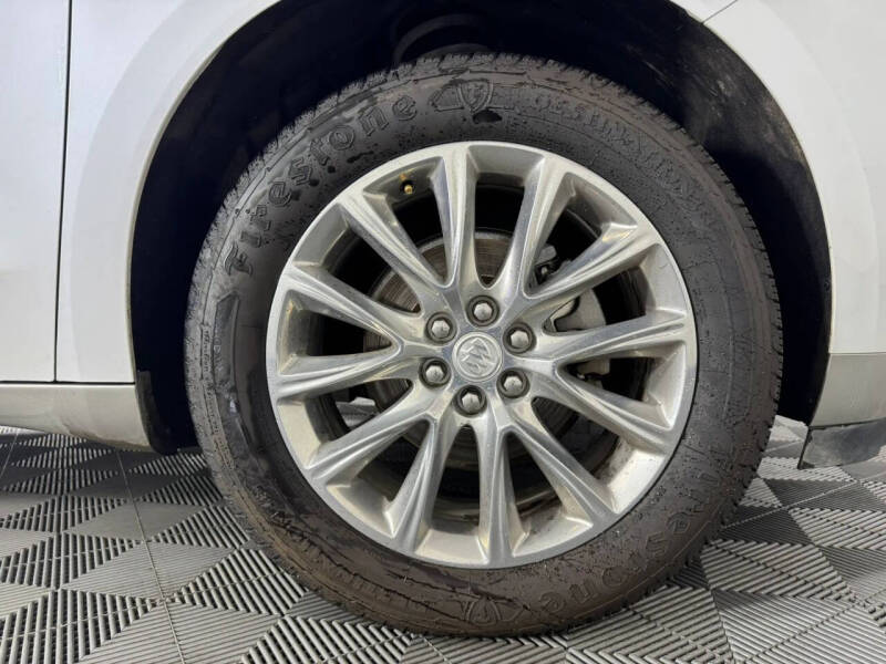 2020 Buick Enclave Essence