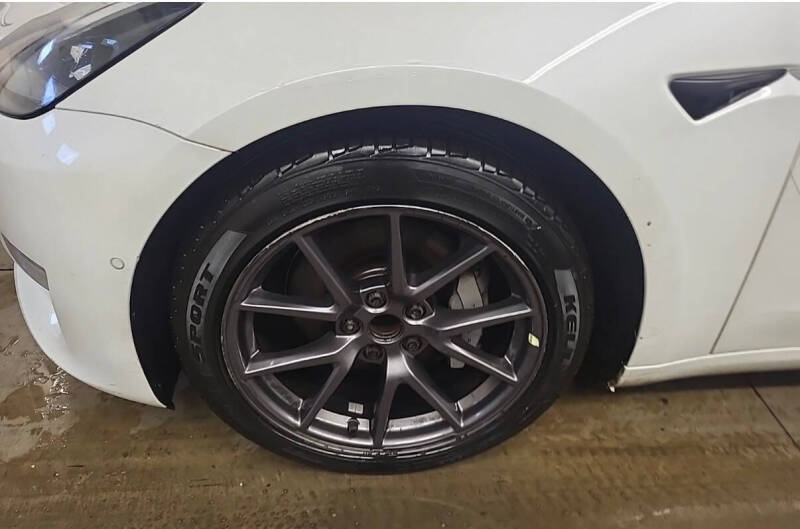 2021 Tesla Model 3 Standard Range Plus