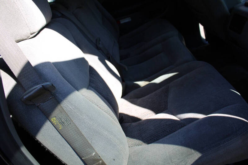 2003 Chevrolet Tahoe LS