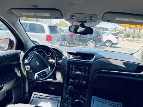 2017 Chevrolet Traverse LT