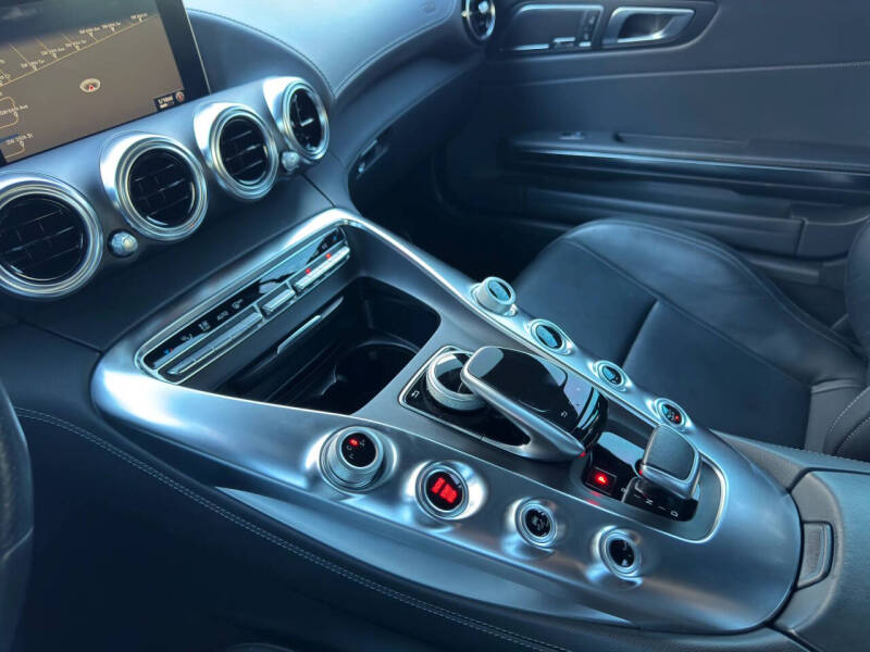 2017 Mercedes-Benz AMG GT