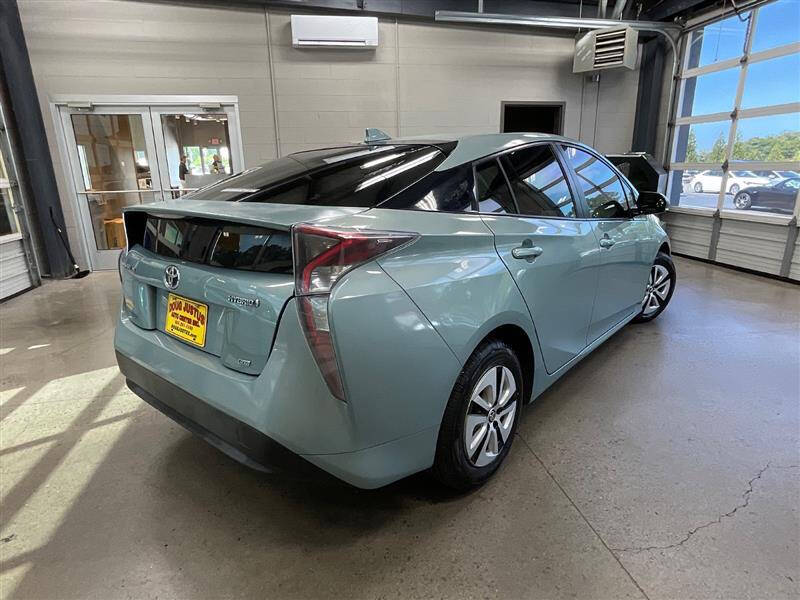 2016 Toyota Prius Two Eco