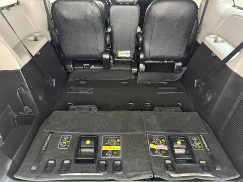 2018 Toyota Sienna SE Premium 8-Passenger