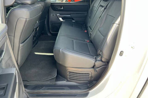 2025 Toyota Tundra Platinum HV