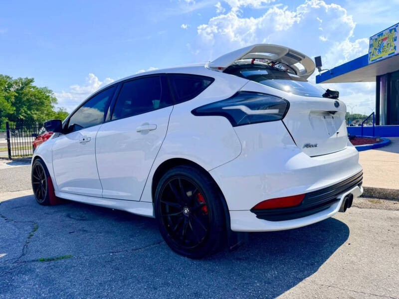 2018 Ford Focus ST