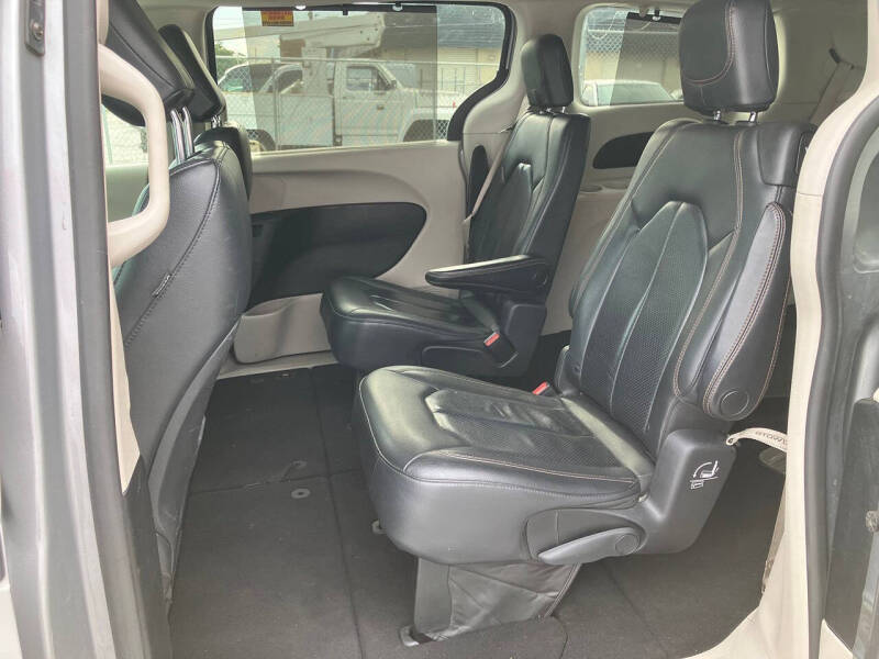 2019 Chrysler Pacifica Touring L