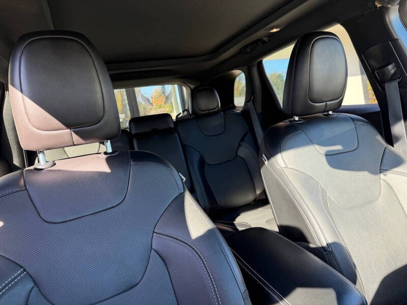 2021 Jeep Cherokee 80th Anniversary Edition