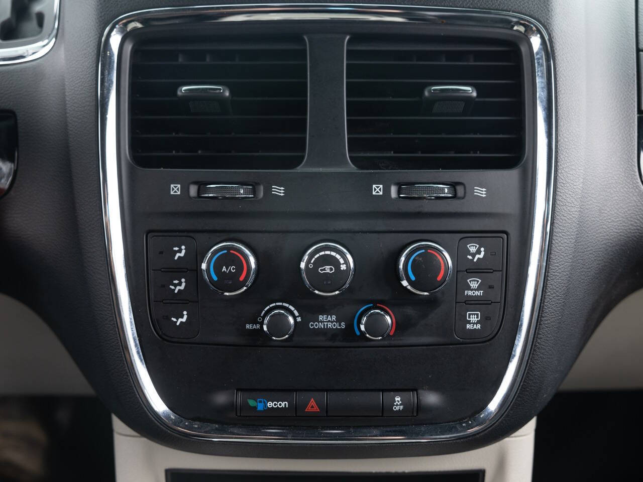 Used Car 2019 Dodge Grand Caravan  Sxt 4dr Mini Van For Sale Under $12,000 In Coal City, Illinois