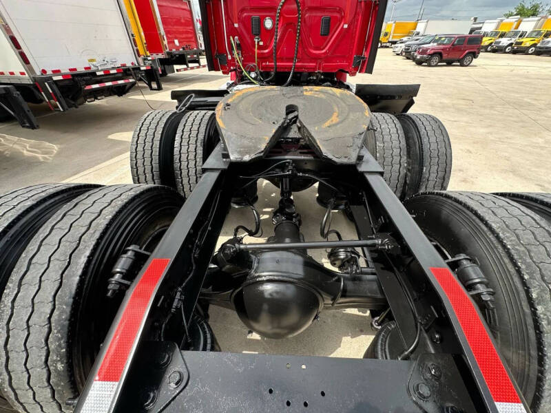 2016 Freightliner Cascadia