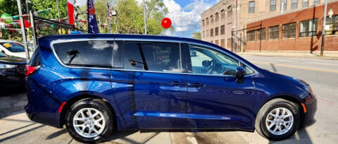 2020 Chrysler Voyager LX
