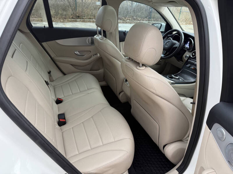 2019 Mercedes-Benz GLC GLC 300