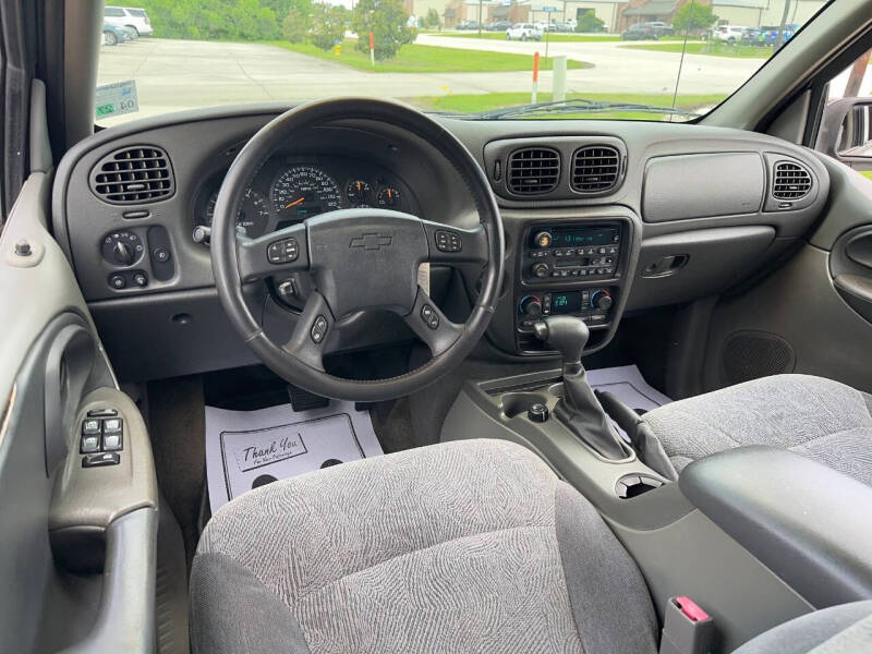 2004 Chevrolet TrailBlazer EXT LT