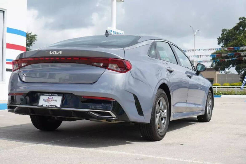 2022 Kia K5