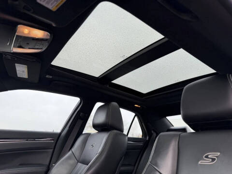 2023 Chrysler 300 S V6