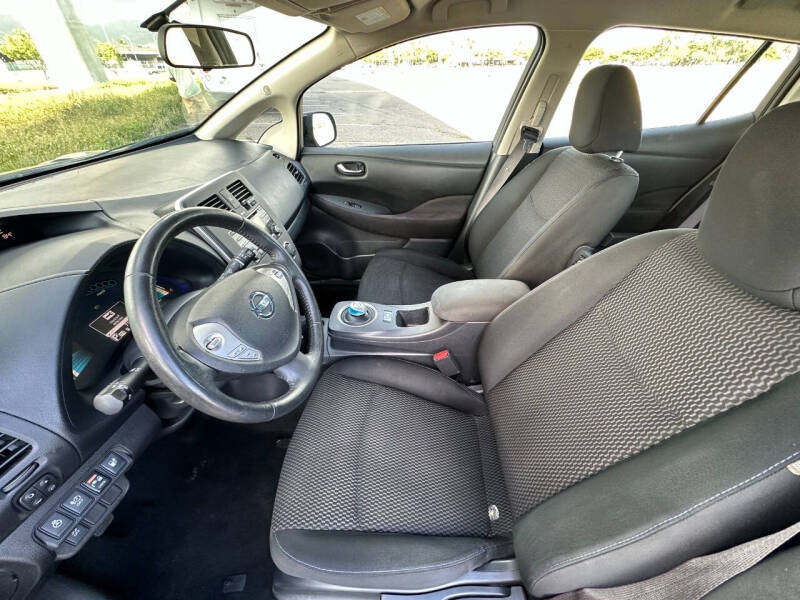 2015 Nissan LEAF S