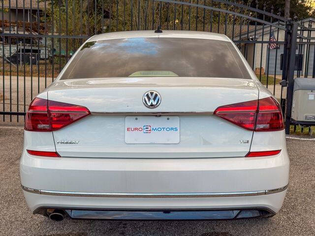 2017 Volkswagen Passat 1.8T R-Line