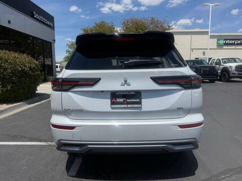 2026 Mitsubishi Outlander SEL
