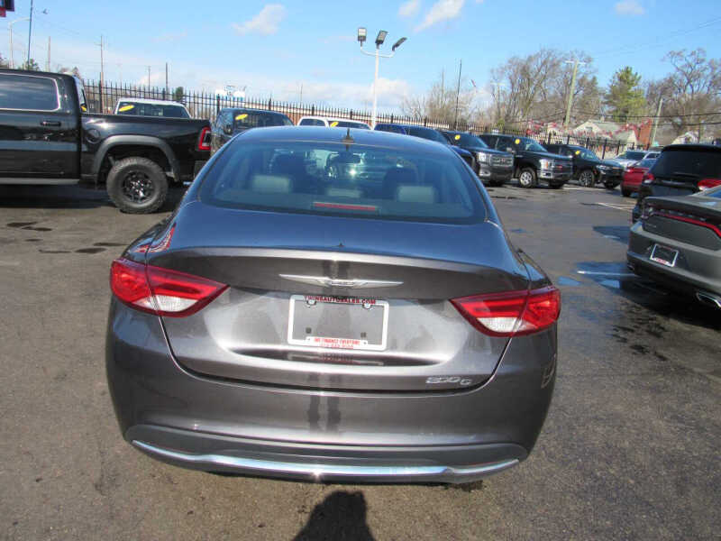 2015 Chrysler 200 C