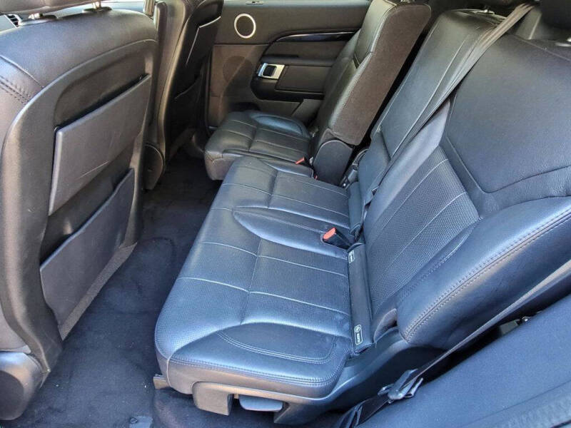 2020 Land Rover Discovery SE