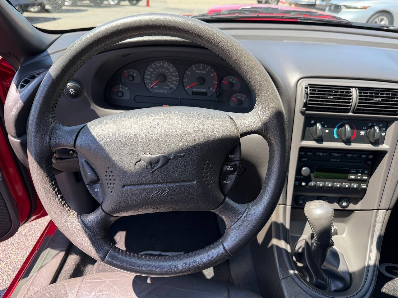 2001 Ford Mustang 15