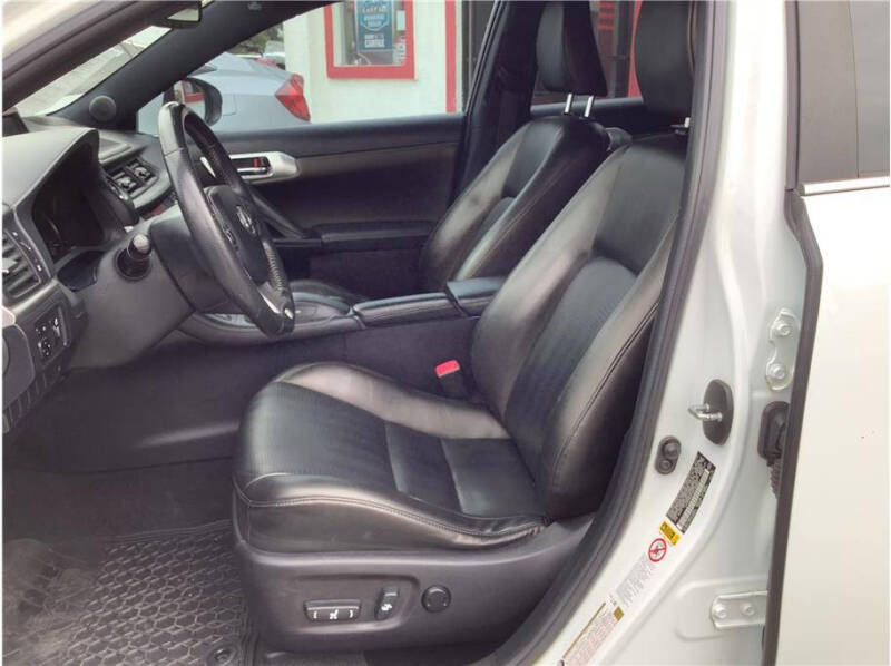2013 Lexus CT 200h