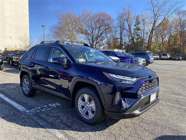 2025 Toyota RAV4 Hybrid XLE