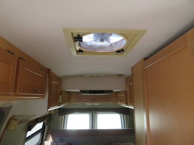 2006 Ford E-Series E-350 SD