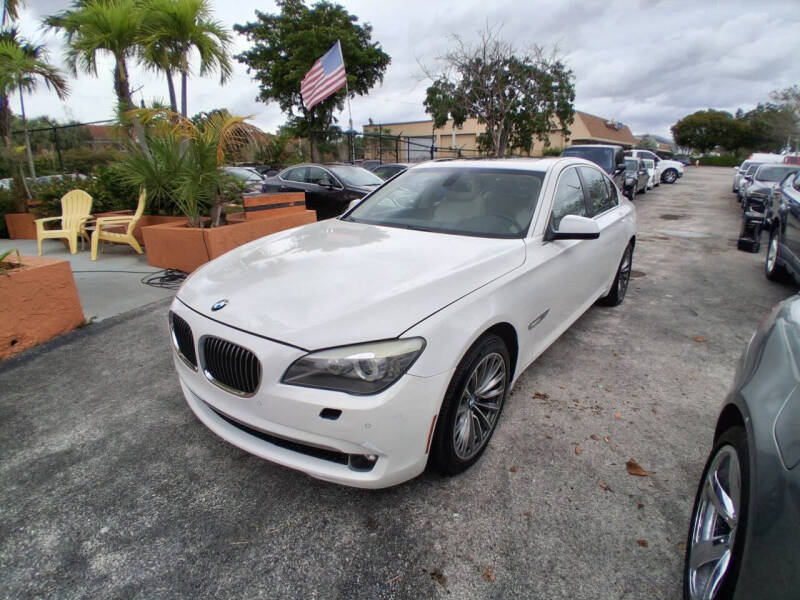 2012 BMW 7 Series 740i