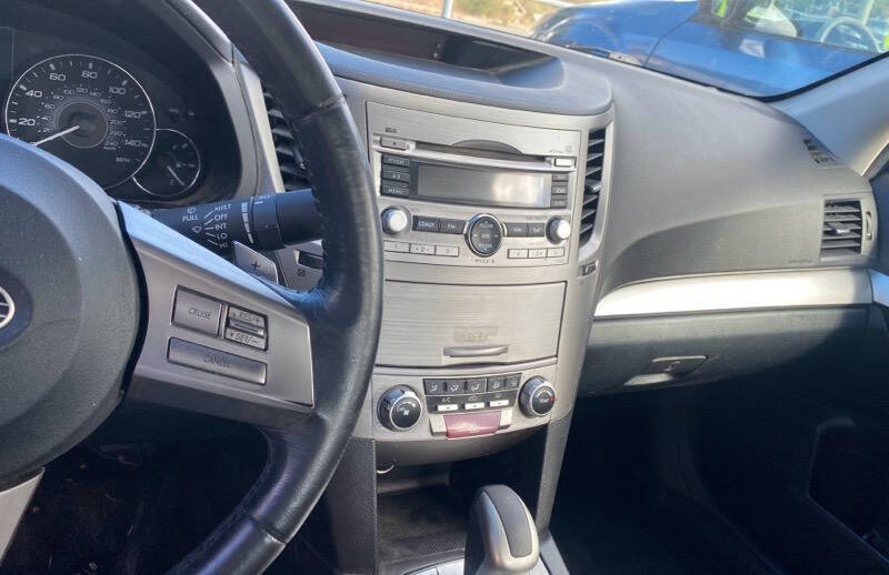 2010 Subaru Legacy 2.5i Premium