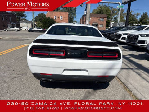 2023 Dodge Challenger SXT