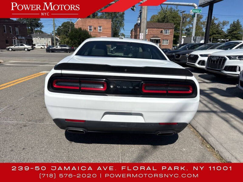 2023 Dodge Challenger SXT