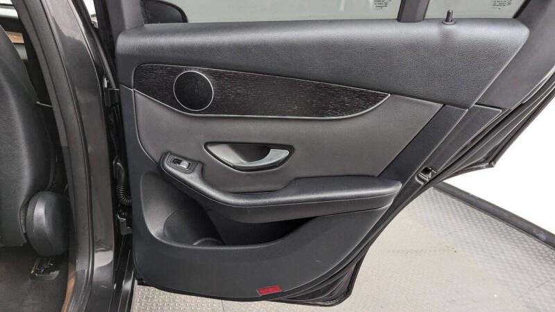 2021 Mercedes-Benz GLC GLC 300