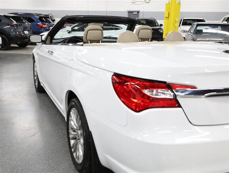2013 Chrysler 200 Limited