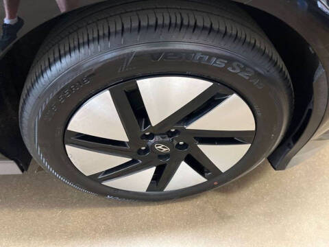 2024 Hyundai IONIQ 6 SE