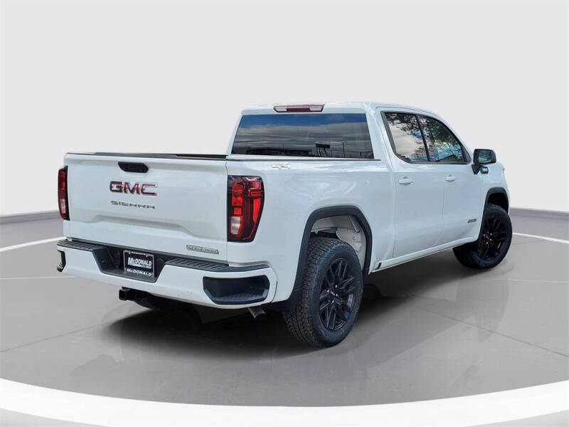 2026 GMC Sierra 1500 Elevation Standard