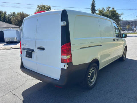2017 Mercedes-Benz Metris Worker Cargo