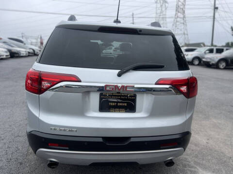 2017 GMC Acadia SLT-1