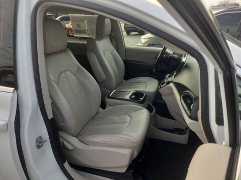 2021 Chrysler Pacifica Touring L