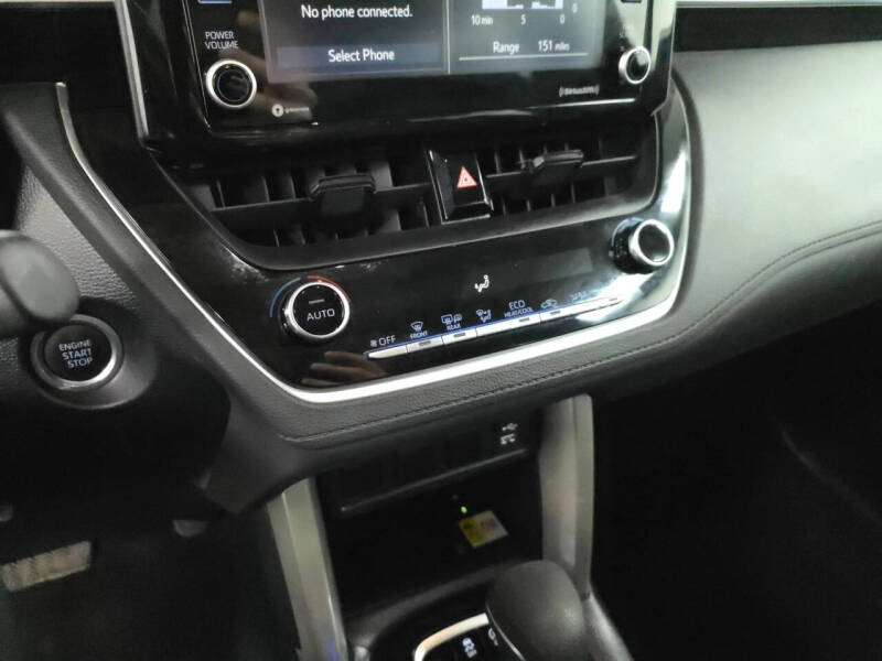 2022 Toyota Corolla Cross LE