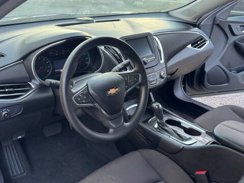 2017 Chevrolet Malibu LT